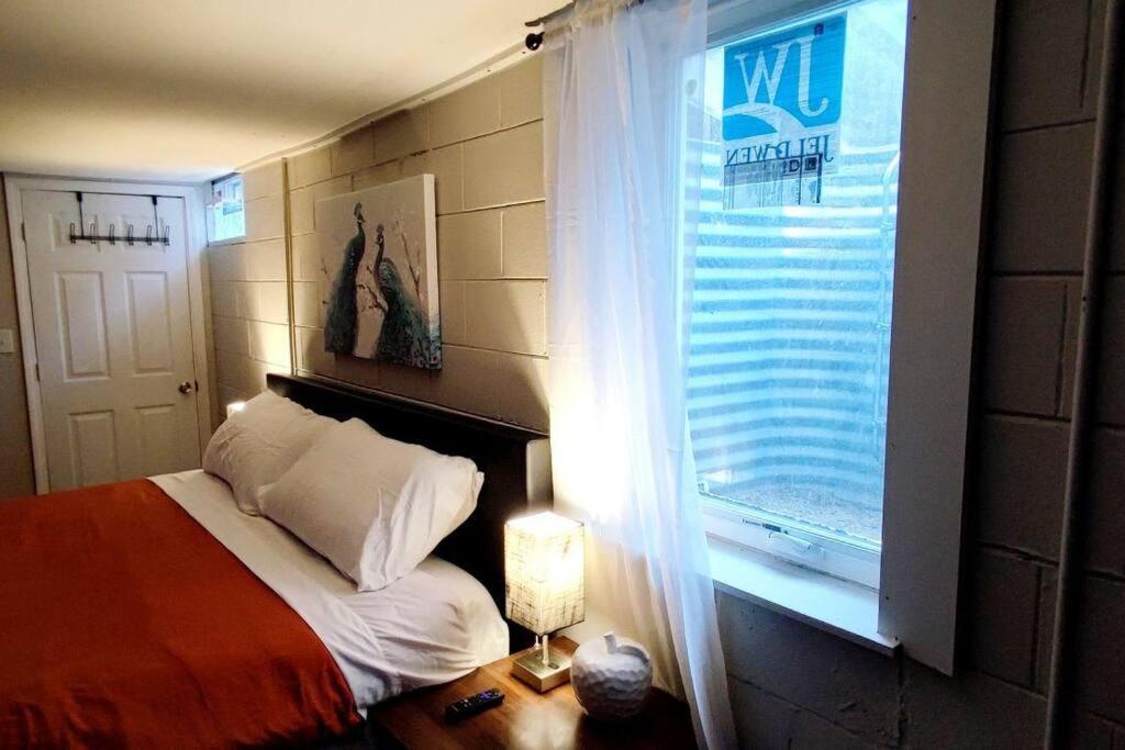 Spacious Suite Close To Downtown Indy/ King Bed Indianapolis Bagian luar foto