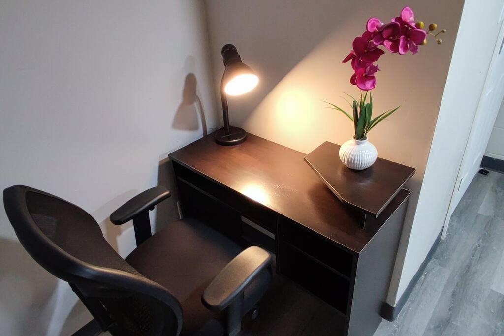 Spacious Suite Close To Downtown Indy/ King Bed Indianapolis Bagian luar foto